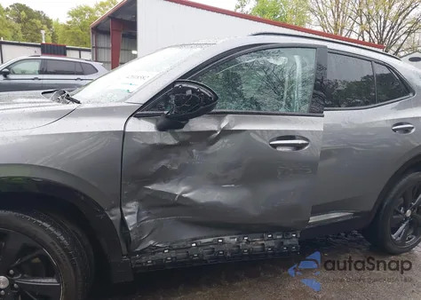 2021 Buick Envision Awd Essence z USA, uszkodzony, nr VIN LRBFZPR41MD056959